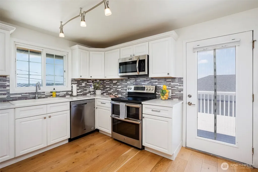 2515 S 118th Street Burien WA 98168