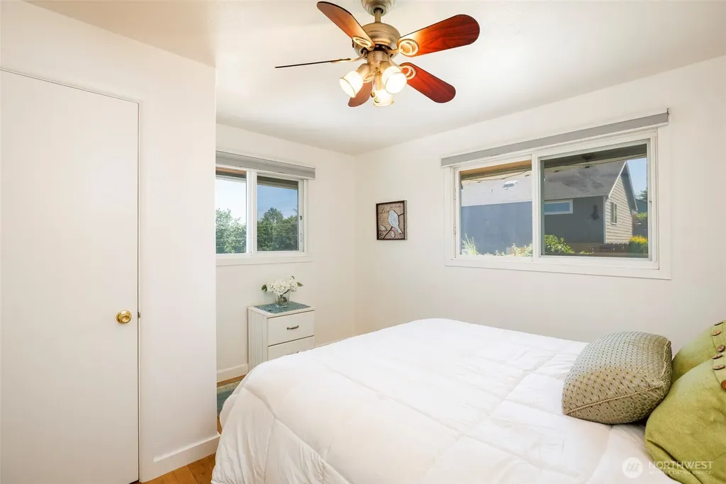 2515 S 118th Street Burien WA 98168