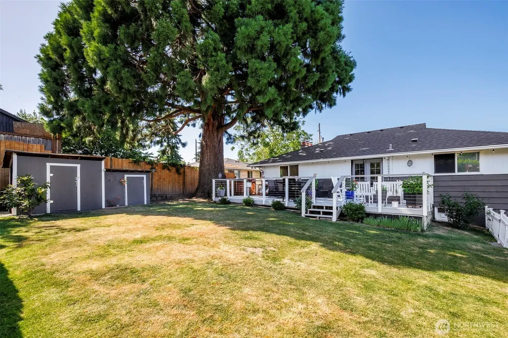 2515 S 118th Street Burien WA 98168