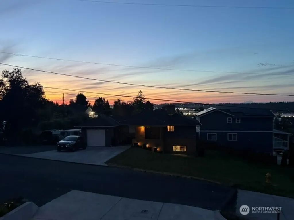2515 S 118th Street Burien WA 98168