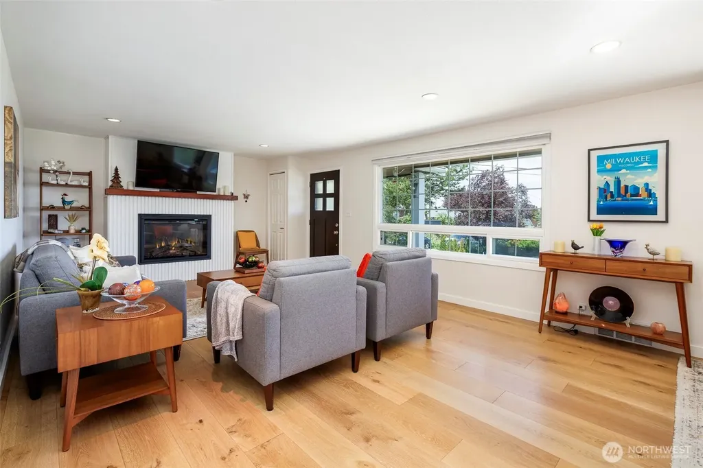 2515 S 118th Street Burien WA 98168