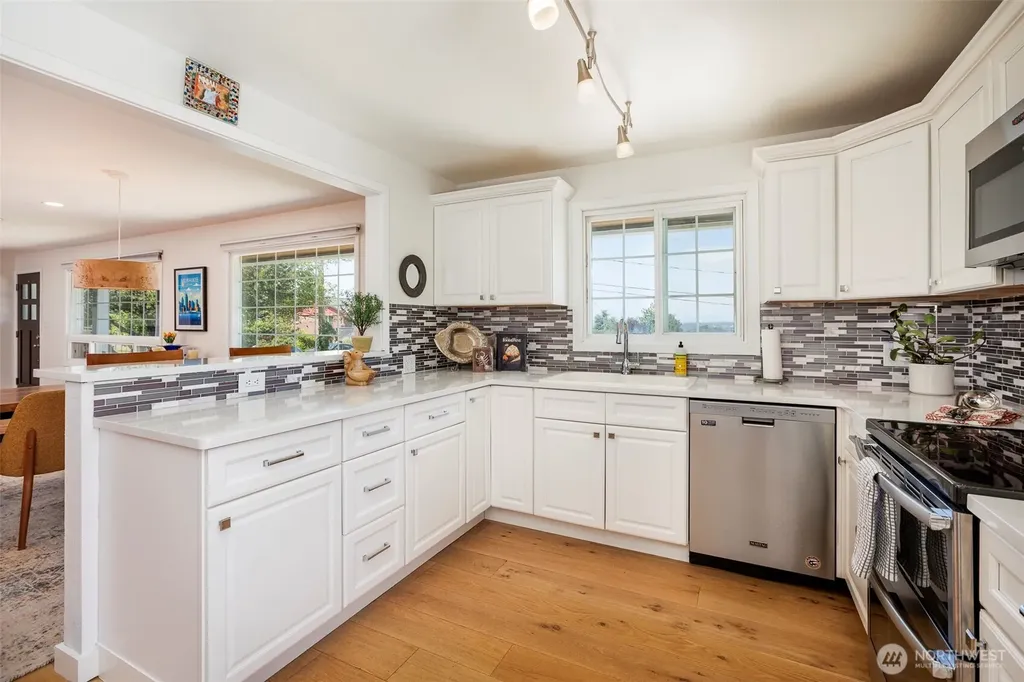 2515 S 118th Street Burien WA 98168