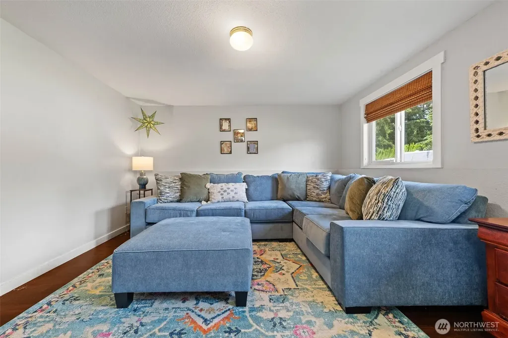 34408 27th Avenue SW Federal Way WA 98023