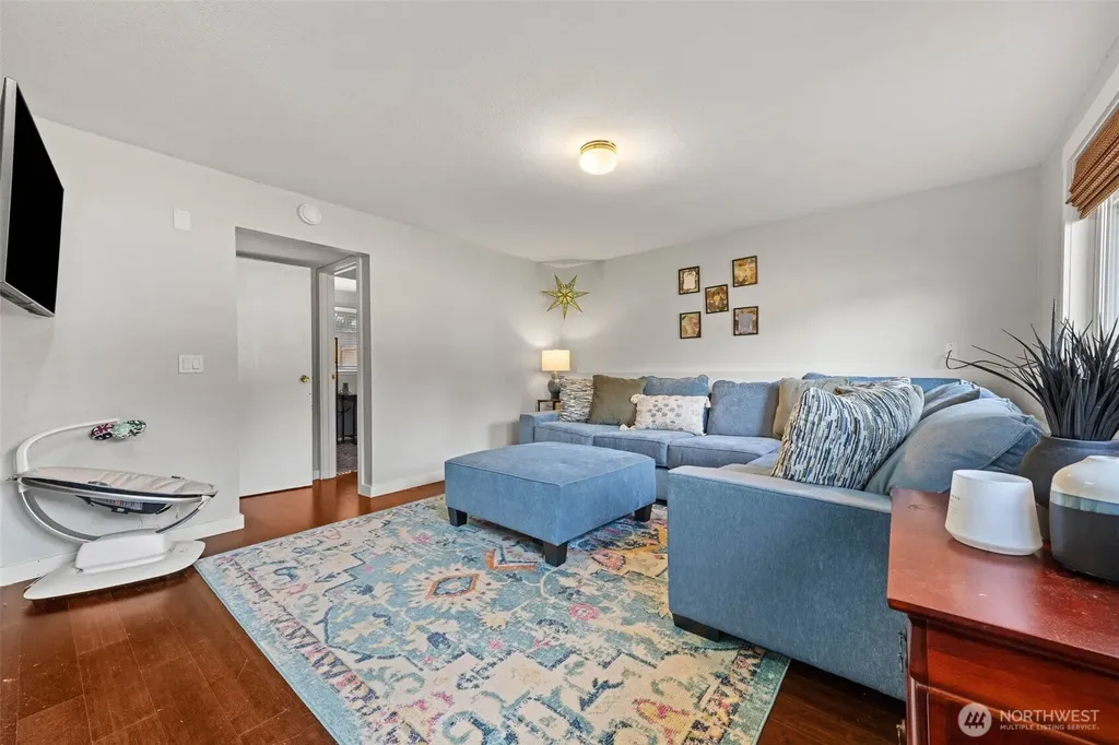 34408 27th Avenue SW Federal Way WA 98023