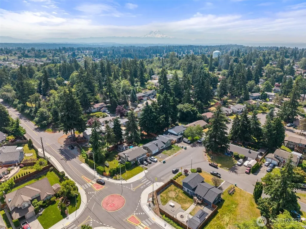 34408 27th Avenue SW Federal Way WA 98023