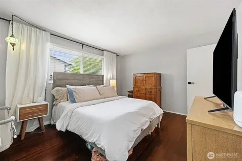 34408 27th Avenue SW Federal Way WA 98023