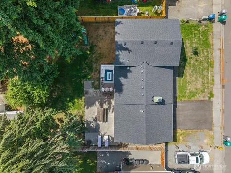 34408 27th Avenue SW Federal Way WA 98023
