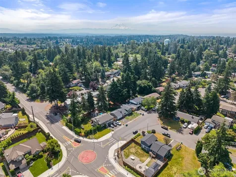 34408 27th Avenue SW Federal Way WA 98023