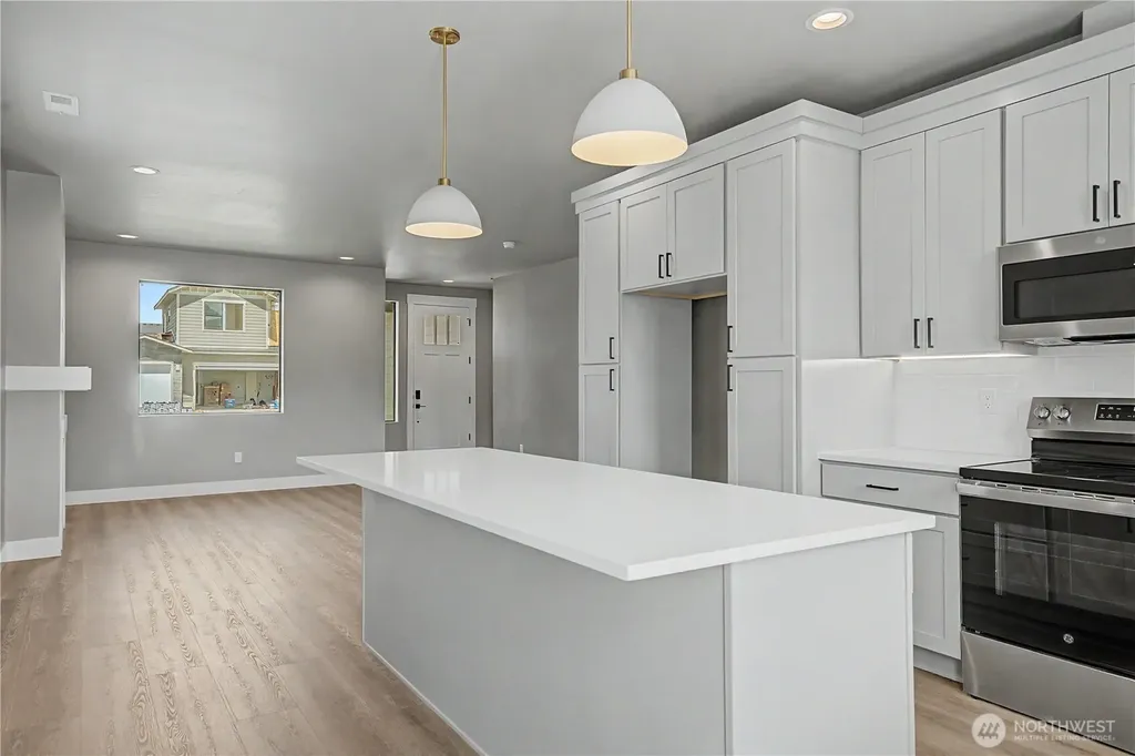 574 S Oasis Loop East Wenatchee WA 98802