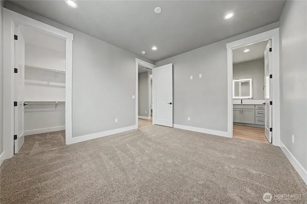 574 S Oasis Loop East Wenatchee WA 98802
