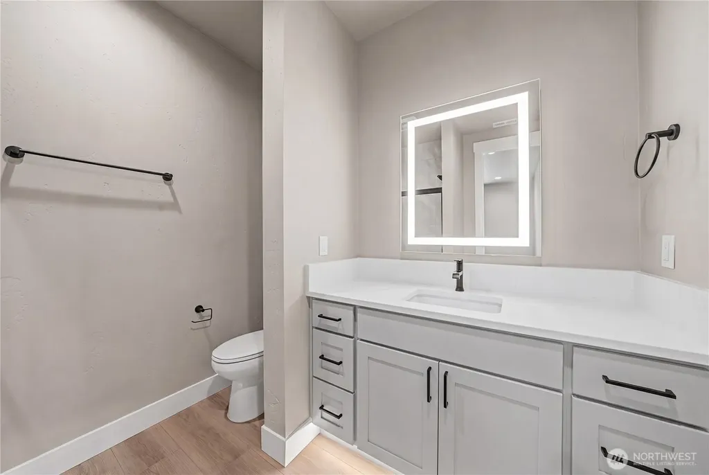 574 S Oasis Loop East Wenatchee WA 98802