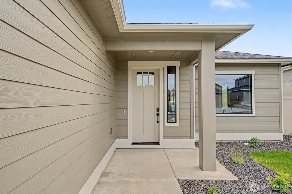 574 S Oasis Loop East Wenatchee WA 98802