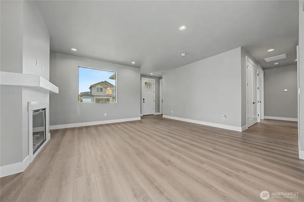 574 S Oasis Loop East Wenatchee WA 98802