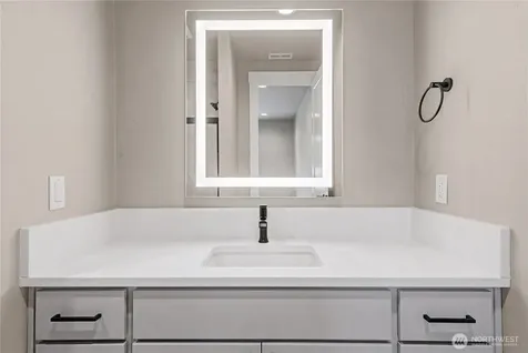 574 S Oasis Loop East Wenatchee WA 98802