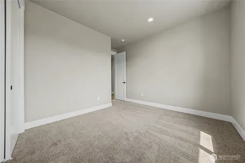 574 S Oasis Loop East Wenatchee WA 98802