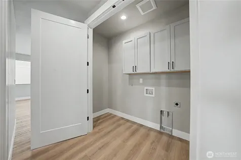 574 S Oasis Loop East Wenatchee WA 98802
