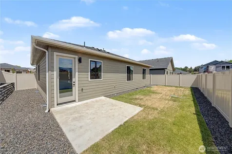 574 S Oasis Loop East Wenatchee WA 98802