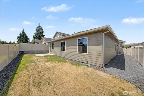574 S Oasis Loop East Wenatchee WA 98802