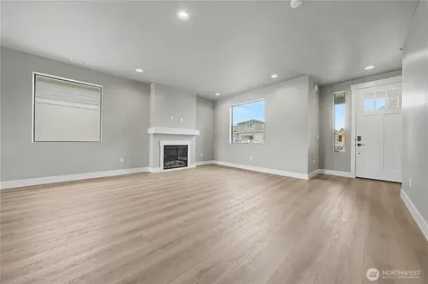 574 S Oasis Loop East Wenatchee WA 98802