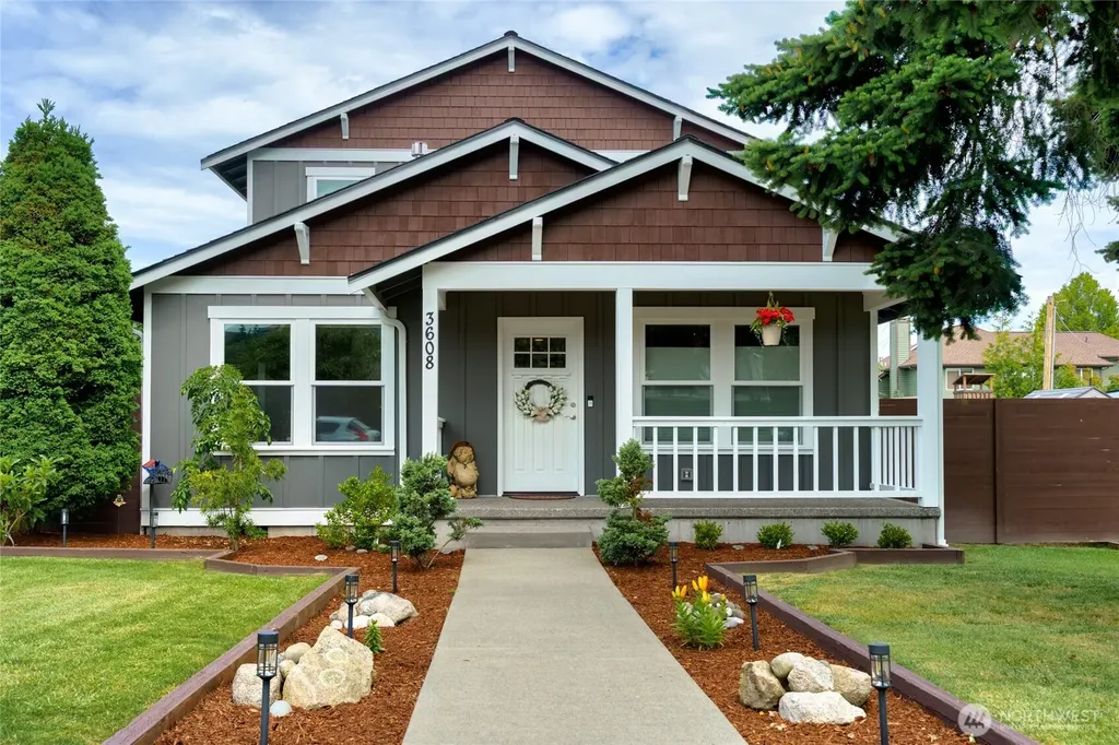 3608 W Fifth Anacortes WA 98221