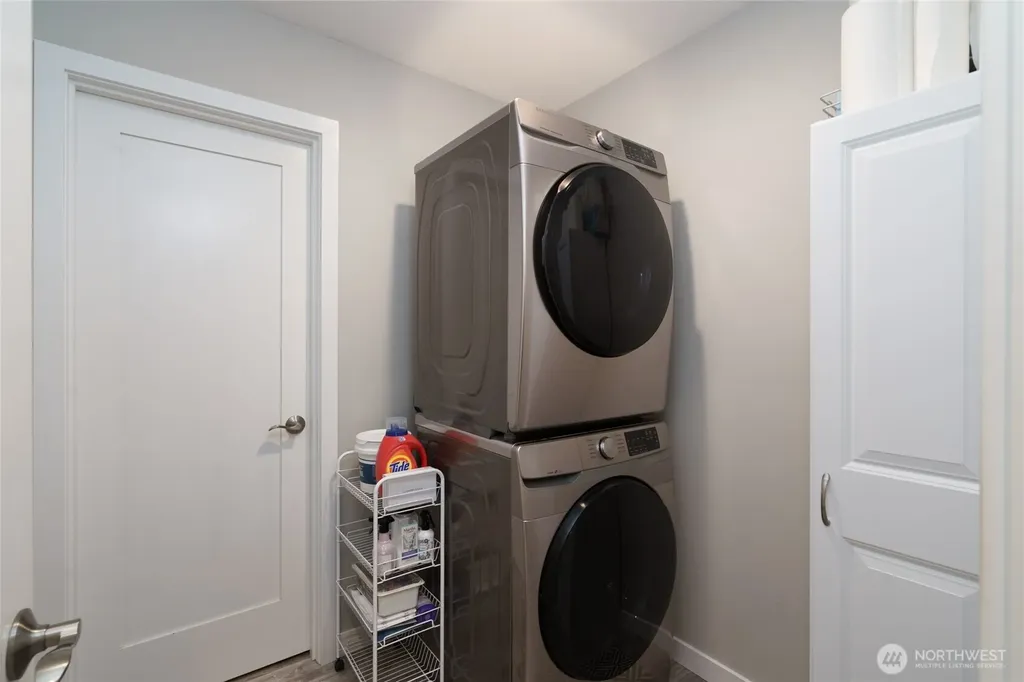 3608 W Fifth Anacortes WA 98221