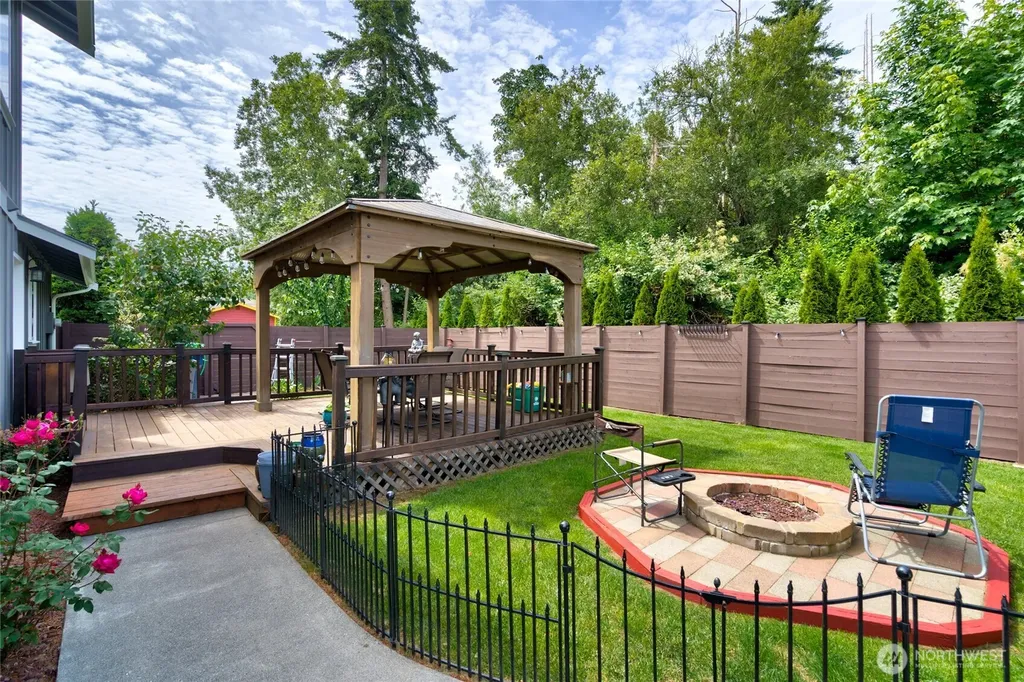 3608 W Fifth Anacortes WA 98221