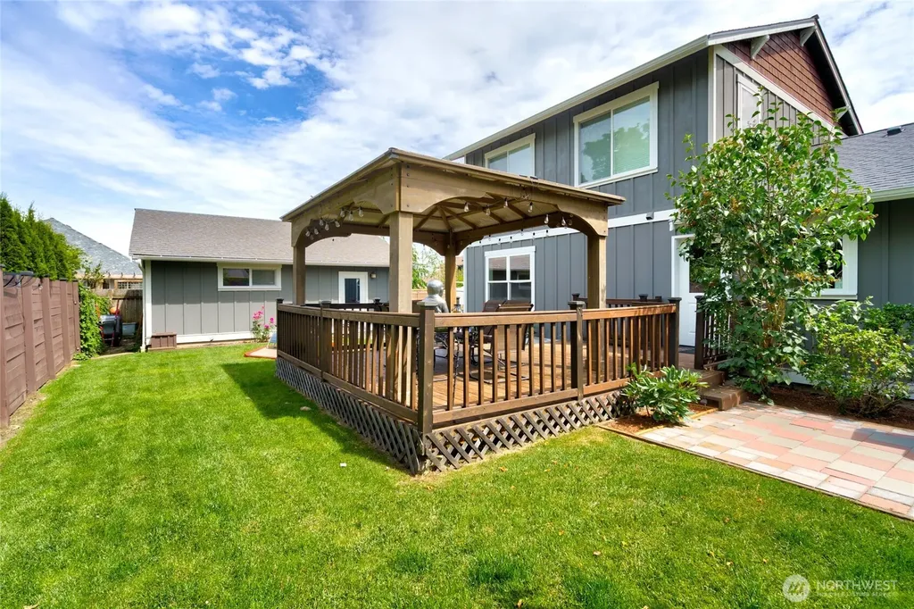 3608 W Fifth Anacortes WA 98221