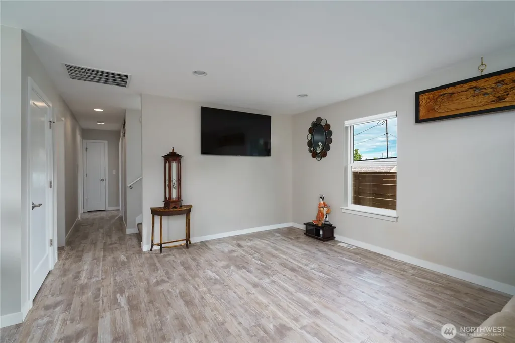 3608 W Fifth Anacortes WA 98221