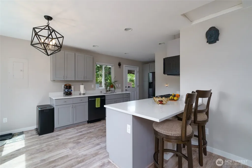 3608 W Fifth Anacortes WA 98221