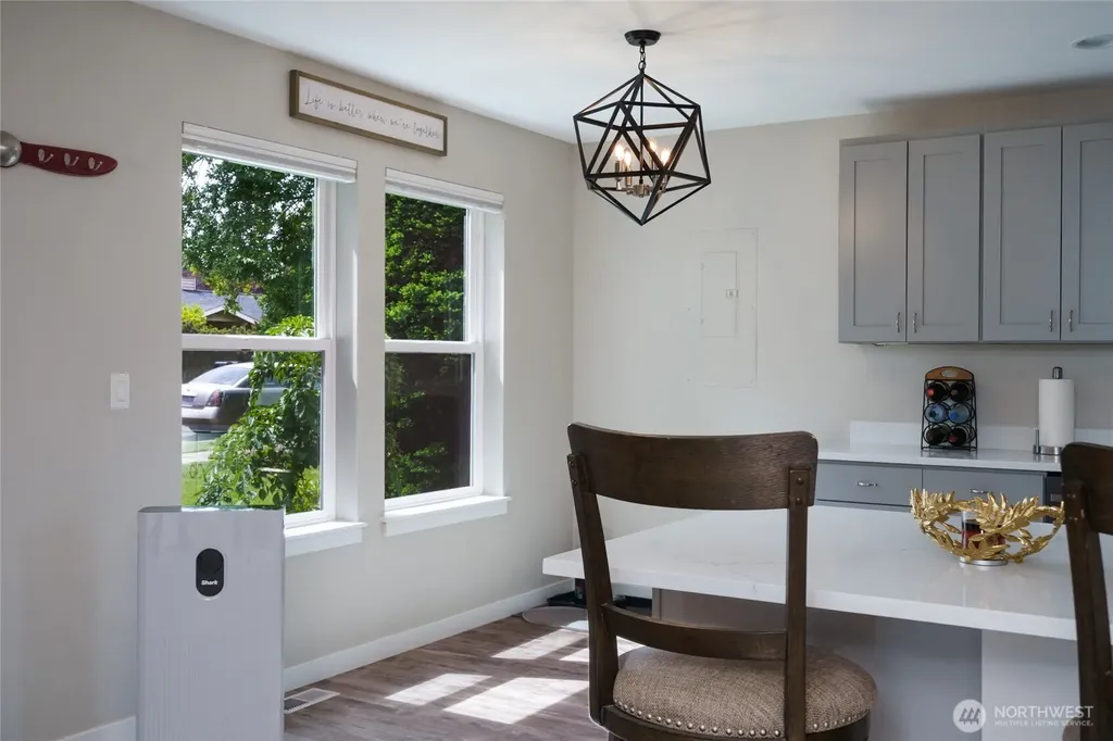 3608 W Fifth Anacortes WA 98221