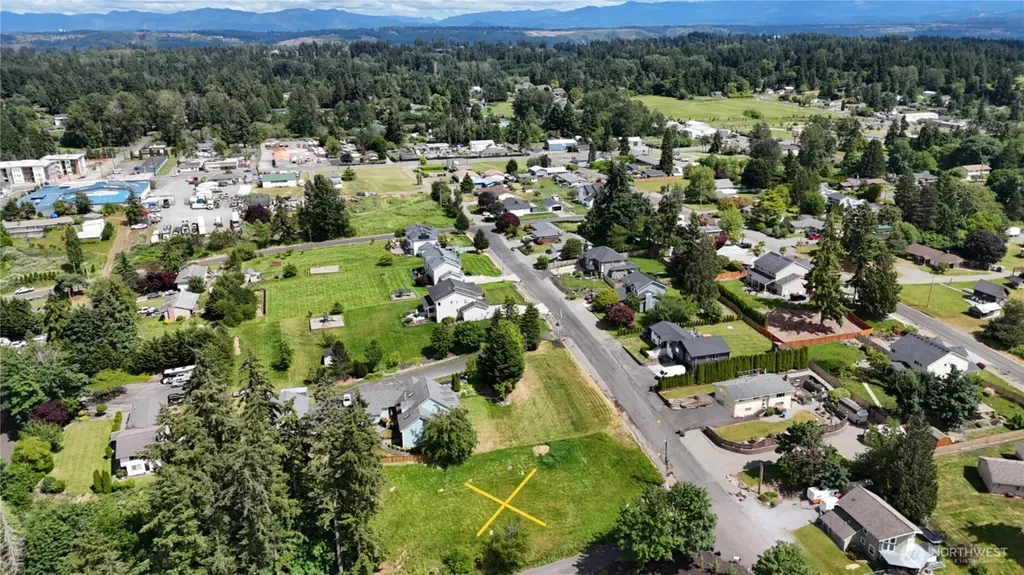 9805 31st Street E Edgewood WA 98371