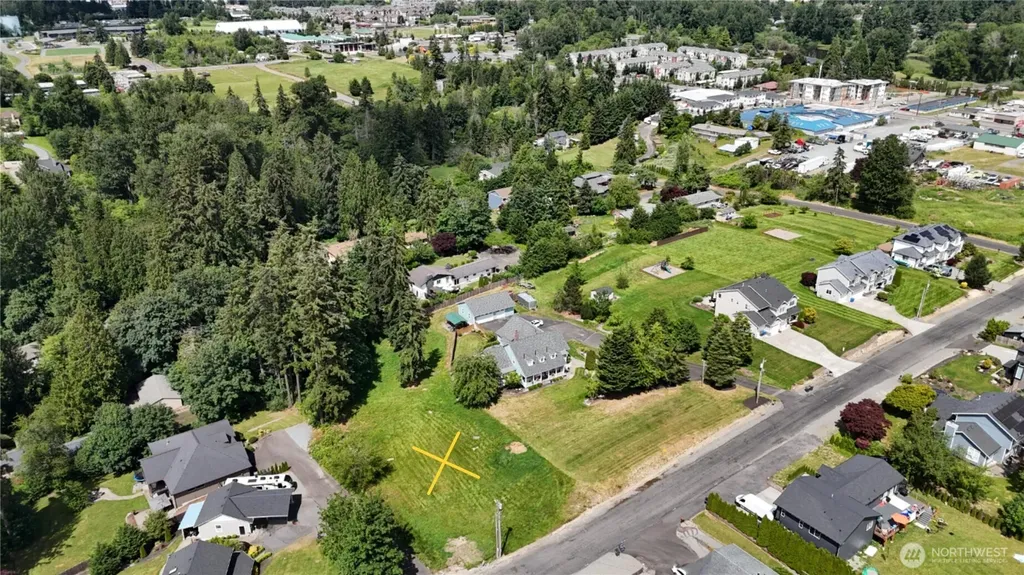 9805 31st Street E Edgewood WA 98371