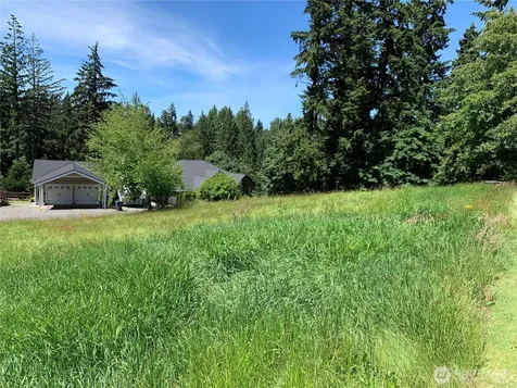 9805 31st Street E Edgewood WA 98371