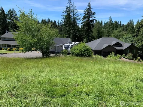 9805 31st Street E Edgewood WA 98371