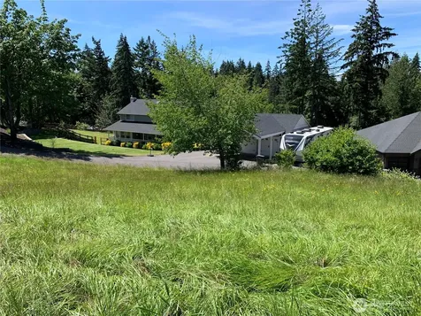 9805 31st Street E Edgewood WA 98371