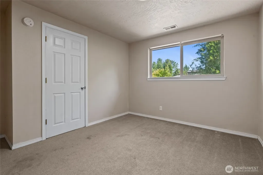 2301 120th Street E Tacoma WA 98445