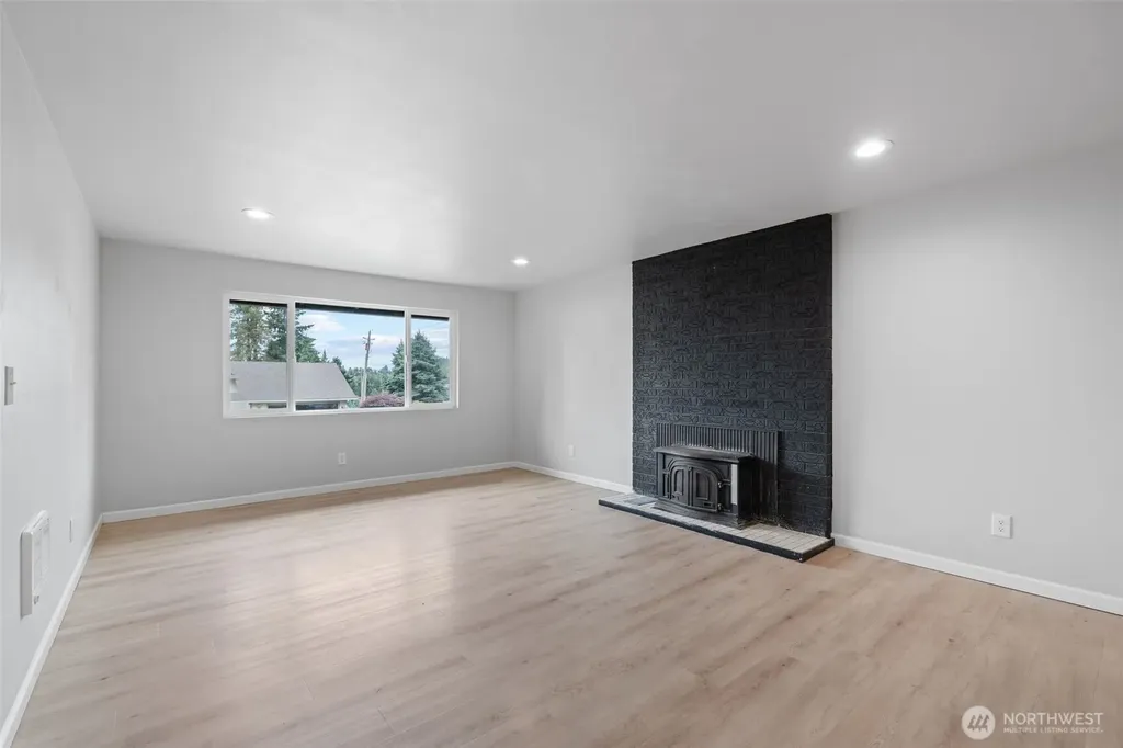 703 NW 117th Street Vancouver WA 98685