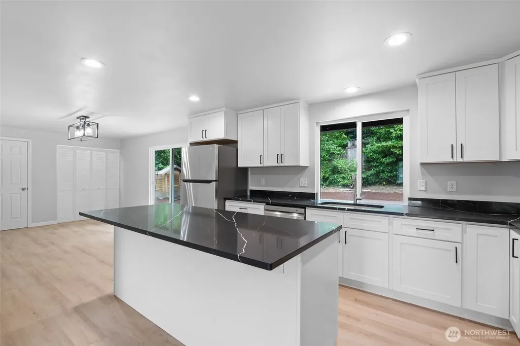 703 NW 117th Street Vancouver WA 98685