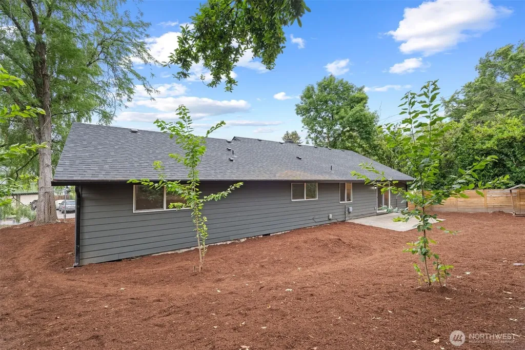 703 NW 117th Street Vancouver WA 98685