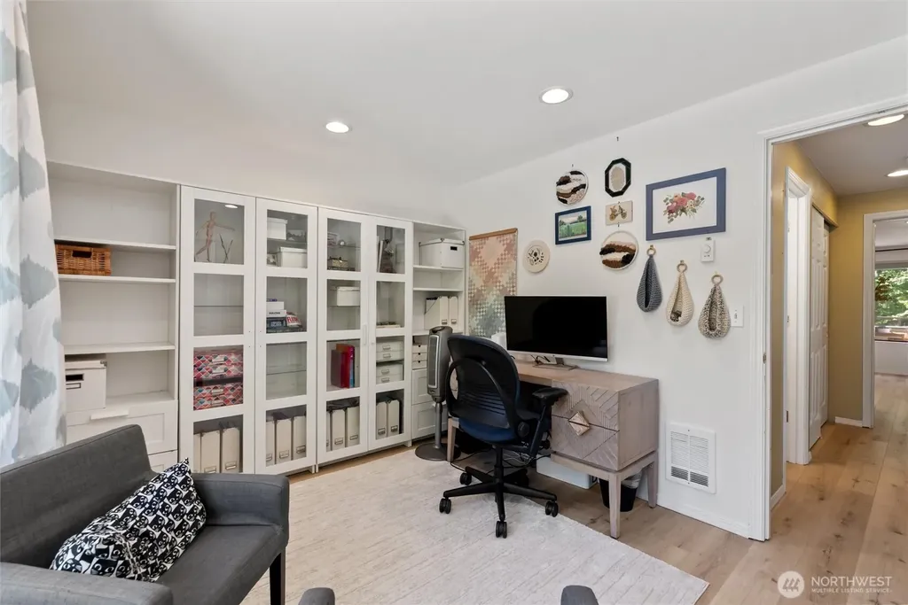 15123 Sunwood Boulevard Tukwila WA 98188