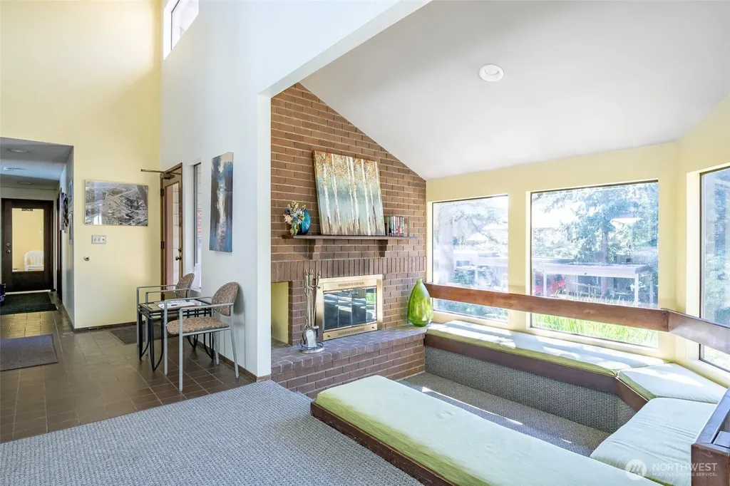 15123 Sunwood Boulevard Tukwila WA 98188