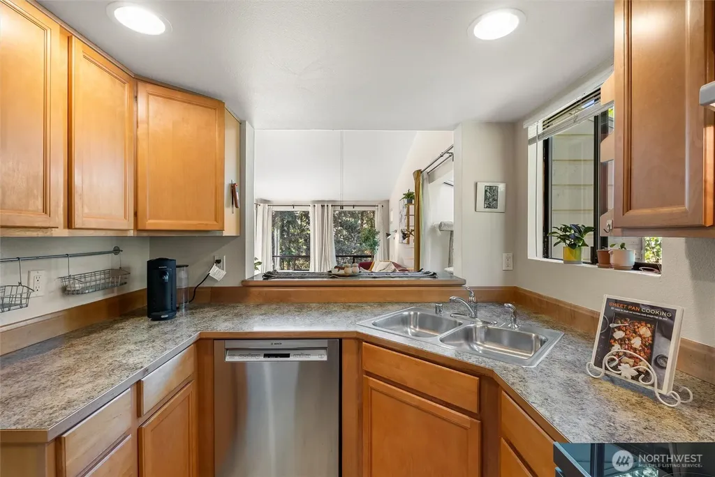 15123 Sunwood Boulevard Tukwila WA 98188