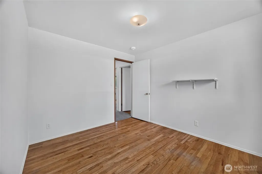 2015 152nd Place SE Bellevue WA 98007