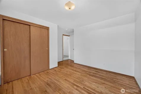 2015 152nd Place SE Bellevue WA 98007