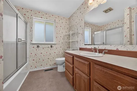 2015 152nd Place SE Bellevue WA 98007