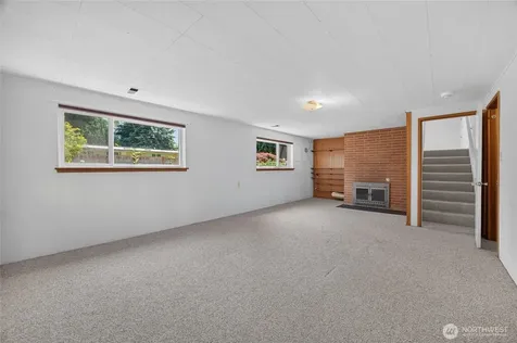 2015 152nd Place SE Bellevue WA 98007