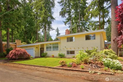 2015 152nd Place SE Bellevue WA 98007