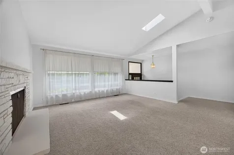 2015 152nd Place SE Bellevue WA 98007