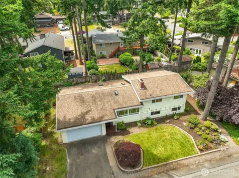 2015 152nd Place SE Bellevue WA 98007