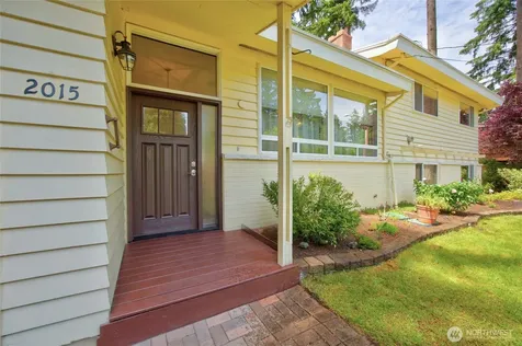 2015 152nd Place SE Bellevue WA 98007